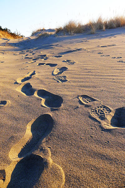 15-sand-footprints